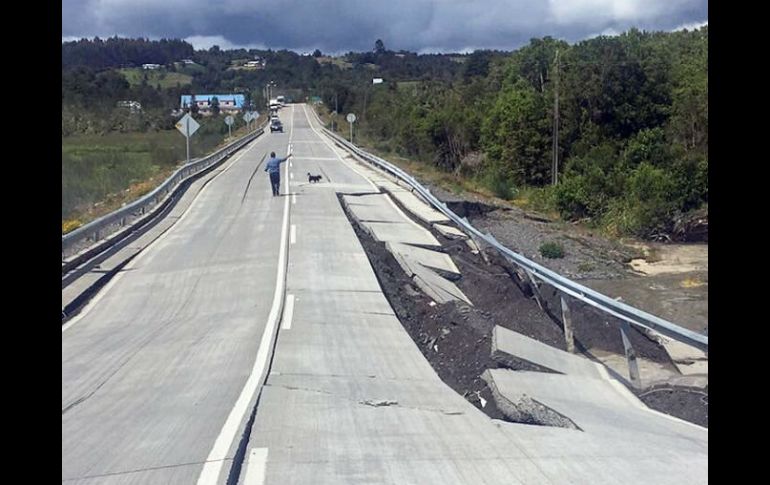 La escala de Richter registró el terremoto en 7.7 grados, dejando al país entero en ''estado de precaución''. NTX / Cortesía