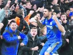 El Chelsea manda en la Premier League, donde Diego Costa destaca como goleador. ESPECIAL /