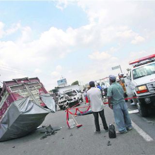 Registran hasta 10 accidentes diarios en carretera a Chapala