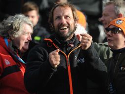 El récord impuesto por Coville al completar la vuelta al mundo en vela en solitario fue de 49 días, 3 horas, 7 minutos y 38 segundos. AFP / F. Tanneau