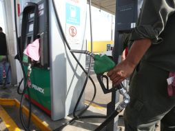 Un empresario tapatío, dueño de varias gasolineras, atribuye el problema a la baja producción que tiene Pemex. EL INFORMADOR / G. Gallo