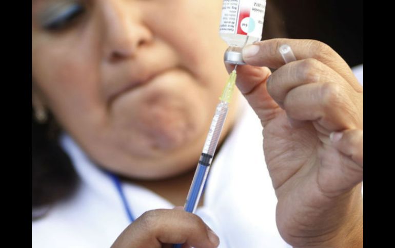 En tres meses, se han aplicado más de 33 mil vacunas contra influenza a embarazadas, que representan el 35% de la meta de este periodo. EFE / ARCHIVO