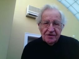 Noam Chomsky expresó que 'esto sería una horrible tragedia humanitaria'. YOUTUBE / Immigrant Worker Center Collaborative IWCC