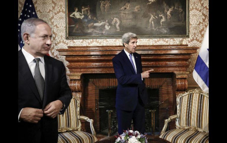 En junio pasado, Netanyahu y Kerry se reunieron en Italia; sus expresiones delataban desde entonces dificultades de entendimiento. EFE / G. Lami