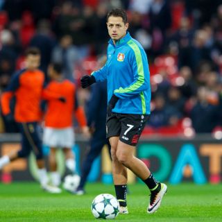 Chelsea busca a 'Chicharito', según prensa alemana