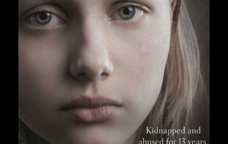 La mujer, que usa el seudónimo de Anna Ruston, publicó un libro donde relata su historia de abusos y maltrato. ESPECIAL /