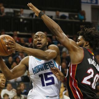 Los Hornets enfrían al Heat