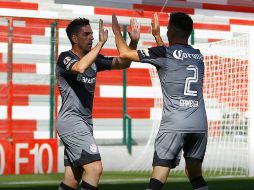 El argentino Gabriel Hauche (I) se encargó de abrir el marcador en este duelo disputado en el estadio Nemesio Diez. TWITTER / @TolucaFC