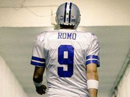 El mariscal de campo de los Vaqueros de Dallas, Tony Romo, podría jugar el domingo el último partido de temporada regular. TWITTER / @tonyromo