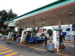 El PRI sostuvo que se solidariza con la ciudadanía ante los precios de las gasolinas e insistió en que es una medida responsable. SUN / ARCHIVO