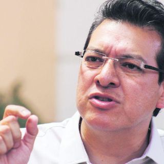 Mena Rodríguez rinde protesta como gobernador de Tlaxcala