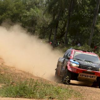 Catarí gana la primera etapa en autos del rally Dakar