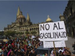 Manifestación en la Plaza de Armas, frente al Palacio de Gobierno. EL INFORMADOR / F. Atilano