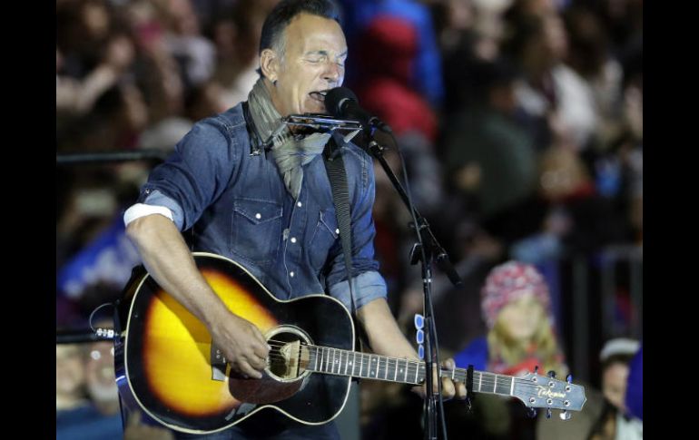 Springsteen dijo que tratará de hacer lo mejor para contribuir para que EU mantenga sus ideales. AP / ARCHIVO