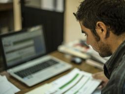 El estrés genera bochornos, lo que se refleja en improductividad y desánimo hacia la vida laboral. EL INFORMADOR / ARCHIVO