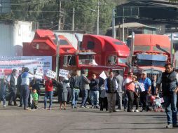 El vocero de la asociación señaló que cuando se les acabe el combustible pararán el servicio y paralizarán el transporte de carga. SUN / E. Sánchez