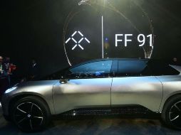 El vehículo está equipado con la más alta tecnología y tiene un sistema semi-autónomo que permite el auto-estacionamiento. AFP / F. Brown