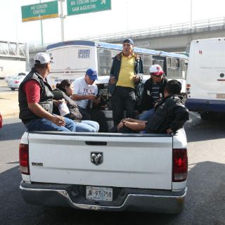 Paran 14 rutas del transporte; analizan subsidio