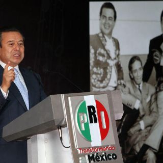 Camacho Quiroz admite que PRI avaló el gasolinazo