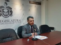 Bañales exhorta a los presidentes de todos los institutos políticos a que devuelvan las prerrogativas que les son asignadas. TWITTER / @OswaldoBanales