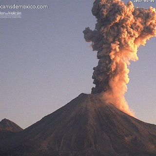 Aeropuerto de Colima suspende actividades, otra vez
