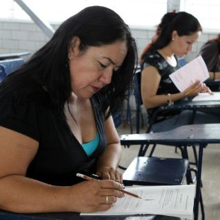 Cesarán a 239 maestros en Jalisco; convocan a marcha