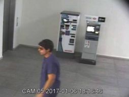 Cámaras de videovigilancia captan el rostro y acción del autor del atentado. FACEBOOK / Consulado General de los EU en Guadalajara