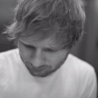 Ed Sheeran reaparece con dos temas inéditos