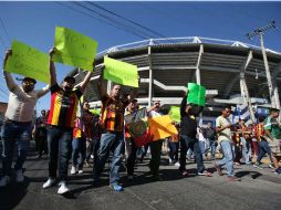Los manifestantes  caminaron por la calle Monte Carmelo hasta la Calzada y después volvieron a la zona del Estadio. EL INFORMADOR / R. Tamayo
