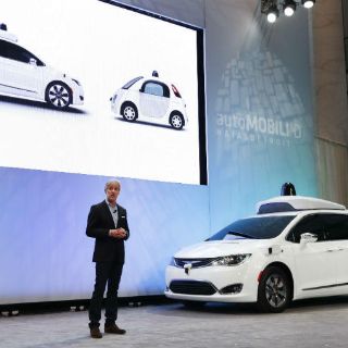 Fiat Chrysler anuncia la creación de dos mil empleos en EU