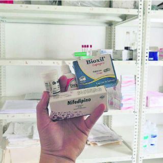 Médicos pasantes denuncian falta de medicina en Centros de Salud