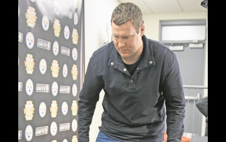 Ben Roethlisberger. El quarterback de los Steelers apareció con una bota especial en rueda de prensa. AP / F. Vuich