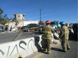 Las personas lesionadas son trasladadas a la Cruz Verde Norte. ESPECIAL /