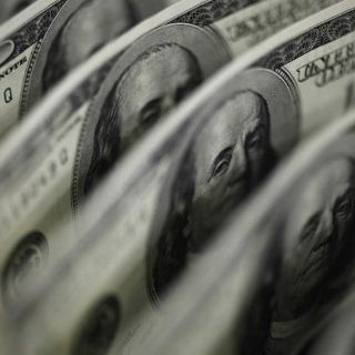 El Banxico intervino en mercado cambiario con dos mil MDD