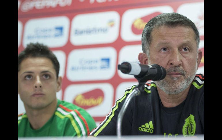 El colombiano cree que es sólo cuestión de tiempo para que el delantero del Leverkusen se reencuentre con el gol. MEXSPORT / ARCHIVO