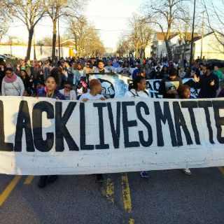 Universidad 'discrimina' a Platón, Descartes y Kant por ser 'blancos'