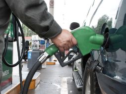 El margen comercial que recibieron las gasolineras este año fue de 91 centavos por cada litro vendido. NTX / ARCHIVO