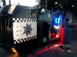El percance ocurrió sobre la avenida Enrique Díaz de León al cruce con la calle José María Vigil. EL INFORMADOR / PC y Bomberos de Guadalajara
