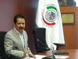 El legislador expresó que sólo Enrique Peña Nieto y Luis Videgaray creen que Trump es 'amigable'. TWITTER / @SenLuisSanchez