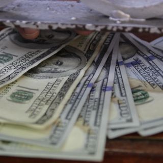 Sector industrial de Jalisco, preocupado por el alza del dólar