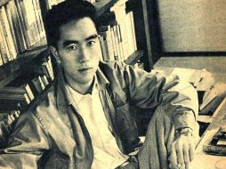 'Creo que el problema de mi literatura es que la estructura es demasiado dramática', declaró el escritor en la charla. ESPECIAL /