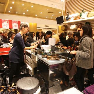 Mexicanos gastarán más de dos mil pesos en rebajas