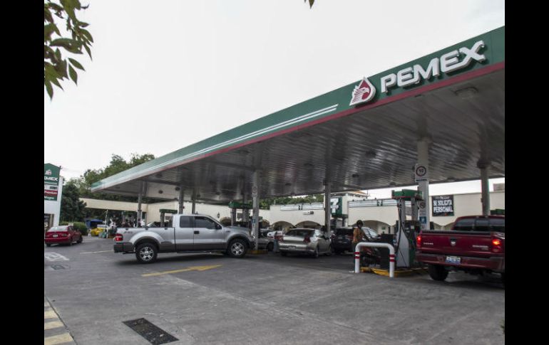 Intensifican la revisión de gasolineras en todo el país para evitar abusos y garantizar que se respete el precio máximo. EL INFORMADOR / ARCHIVO