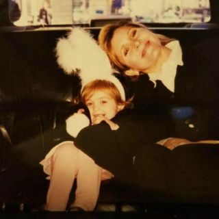 Billie Lourd recuerda a su madre, Carrie Fisher