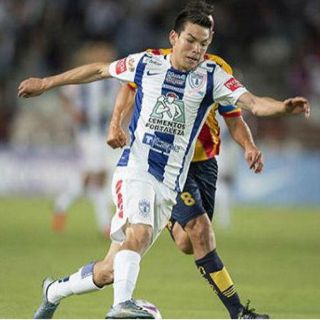 Salida de Hirving Lozano a Europa llegará en su momento