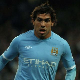 Liga de futbol chino reduce número de extranjeros en el campo