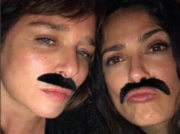 'Viva Pancho Villa! Viva Zapata! Viva Frida Kahlo!!! #fridakahlo @valeriagolino #mexico', escribió en la imagen. INSTAGRAM / salmahayek