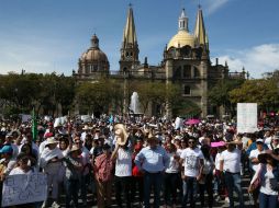 Este domingo, los manifestantes partieron de la Glorieta Minerva desde las 10:00 horas vestidos de blanco. EL INFORMADOR / R. Tamayo