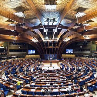 Estrasburgo condena a Rusia por prohibir a padres de EU adoptar