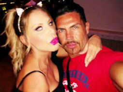 Comentó que estaba con su esposo, Roberto Assad, en el antro, pero él se sintió mal y decidieron irse a cenar a otro lugar. TWITTER / @Lorenaherrera